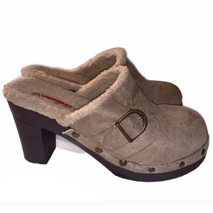 UnionBay tan slip on clogs
